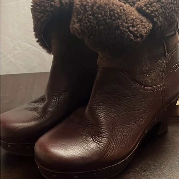 UGG Brown Leather Winter Boots